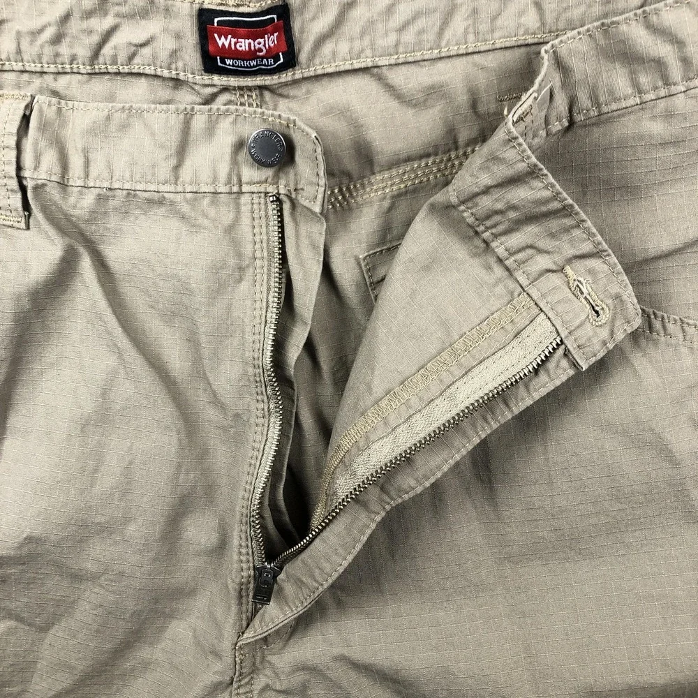 Wrangler RIGGS Workwear Pants Mens 42x30 Beige Cotton Ripstop‎ Khakis Utility